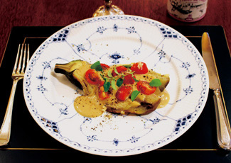 焼きナスのゴマ・チーズソース